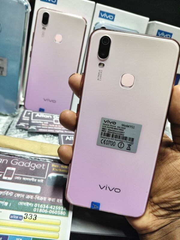 Vivo y11 (8/256)