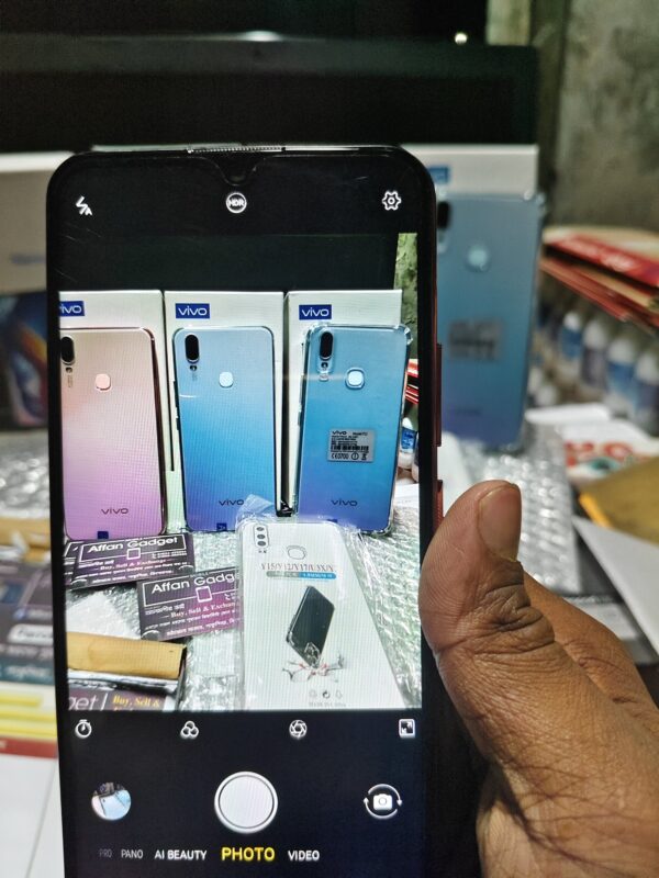 Vivo y11 (8/256)